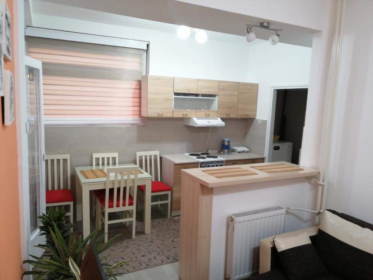 Dunja Apartament *